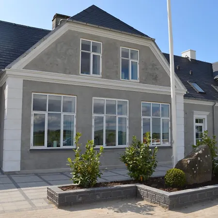Bed & Breakfast Femhoj Jaegerspris