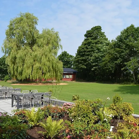 Bed and breakfast Femhoj 3*