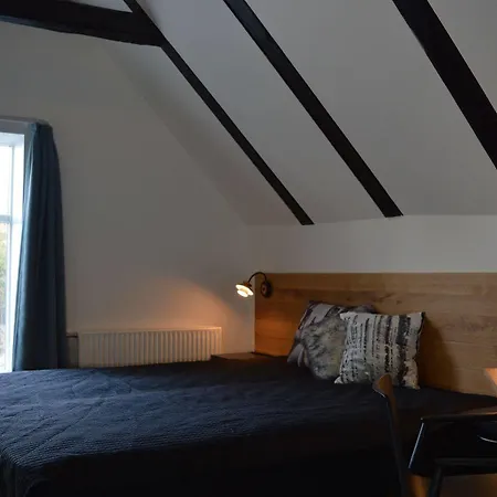 Bed and breakfast Femhoj
