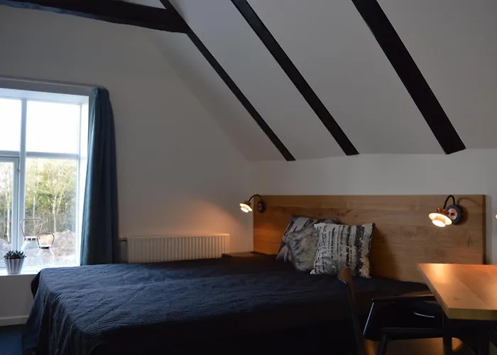 فندق مبيت وإفطار Femhoj